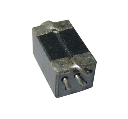 EMI قمع الفريت حبة المحاثات لينة نوع NiZn المواد 5.0 * 5.5 * 4.6mm